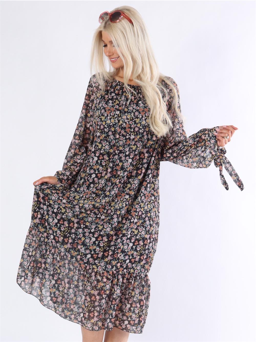 Gigi - Lang kjole med blomsterprint i chiffon